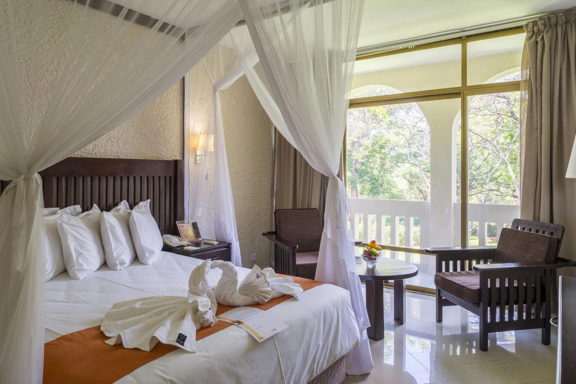 Victoria Falls Rainbow Hotel Exterior photo