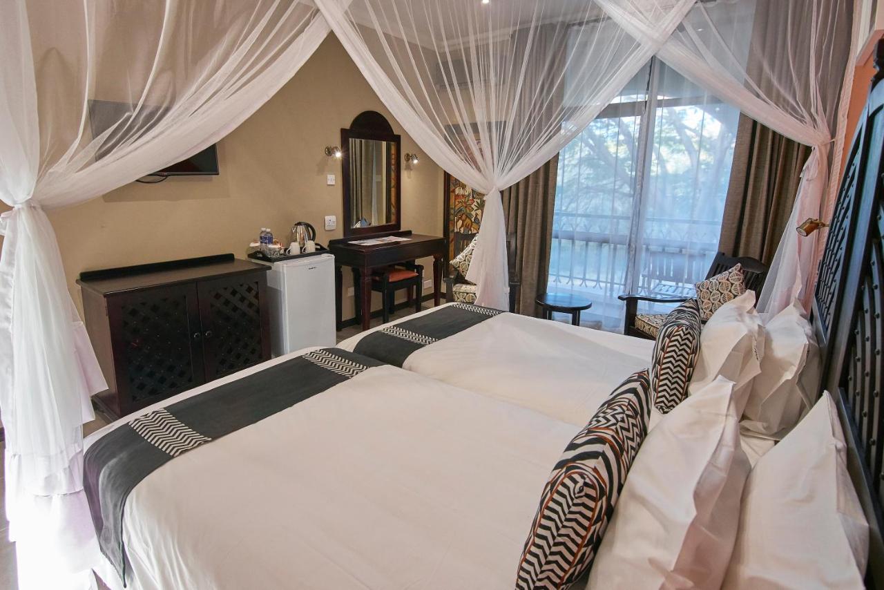 Victoria Falls Rainbow Hotel Exterior photo